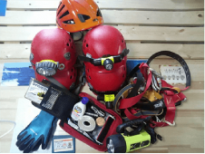 ケイビング装備一覧